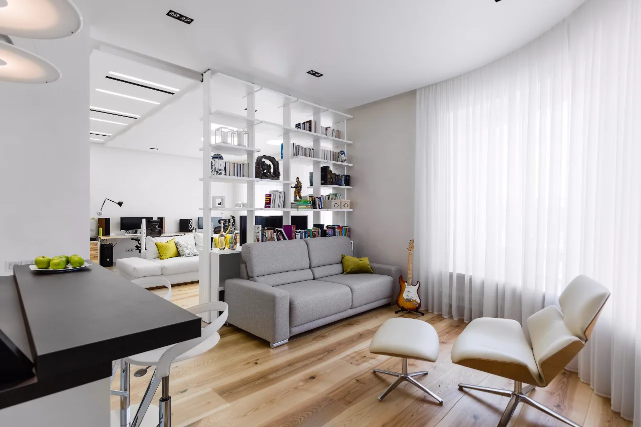 Pure White Minimalist Rezidans Uygulama Detayı